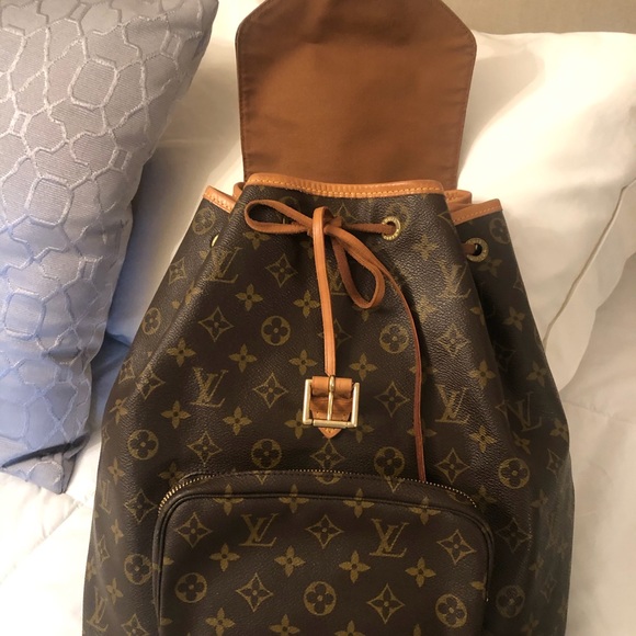 Louis Vuitton Backpack - Picture 2 of 16